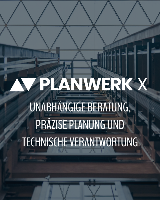 Aufzugschacht mit gläsernem Dach, Über uns PLANWERK X, Daniel Mertz, Sami Neidiger